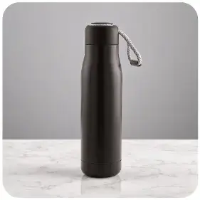 Rope vacuum-insulated steel bottle in matte finish with a rope handle